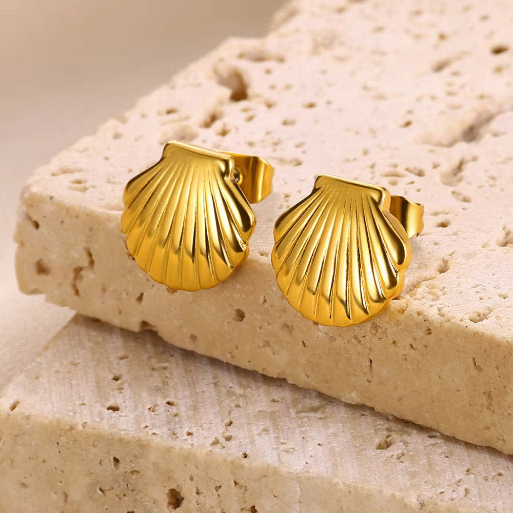 Tiny shell studs