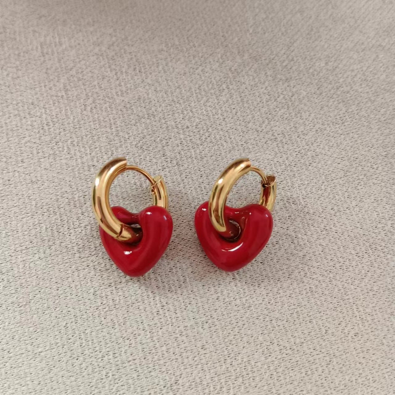 Valentine heart earrings