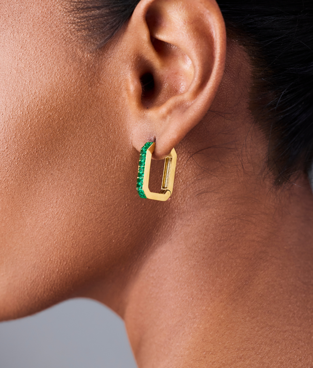 Olivia Hoops