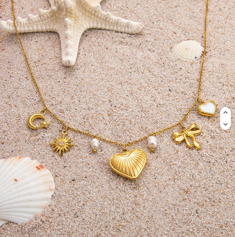 Heart bow charm necklace