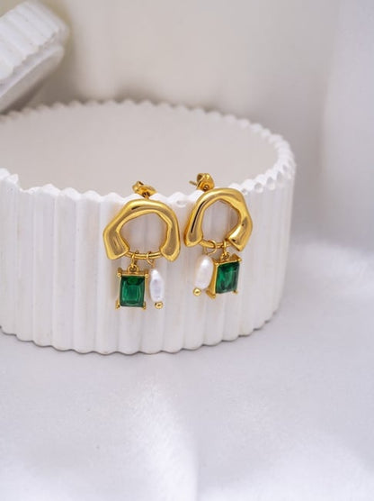 Sculpted Gold Emerald & Pearl Drops
