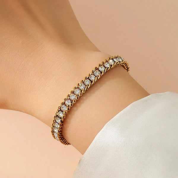 Dazzle Weave Gold Bracelet