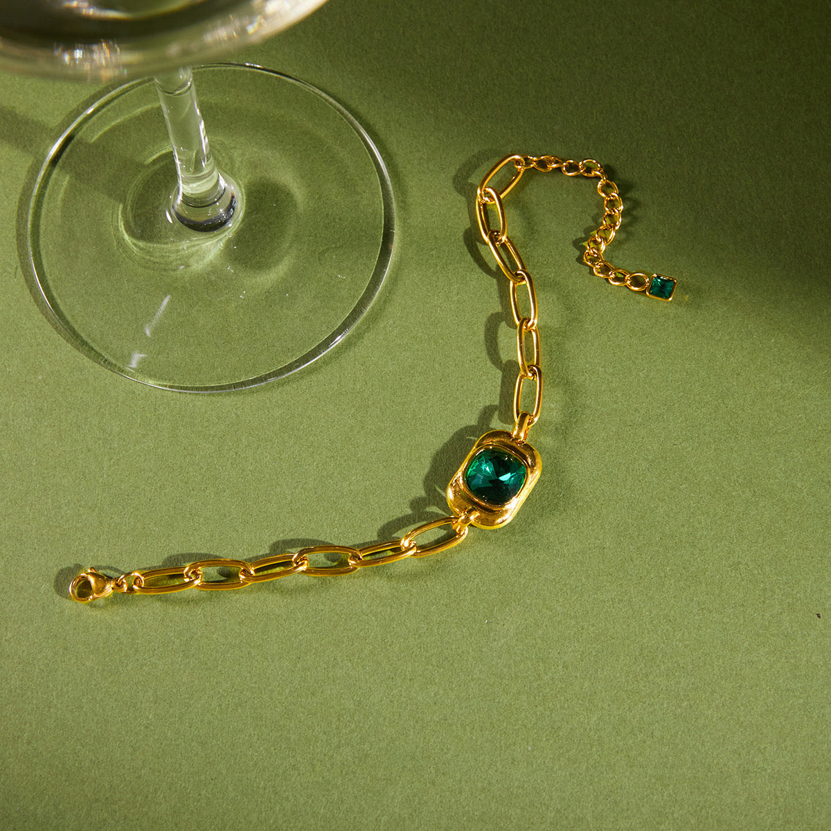 Emerald muse bracelet