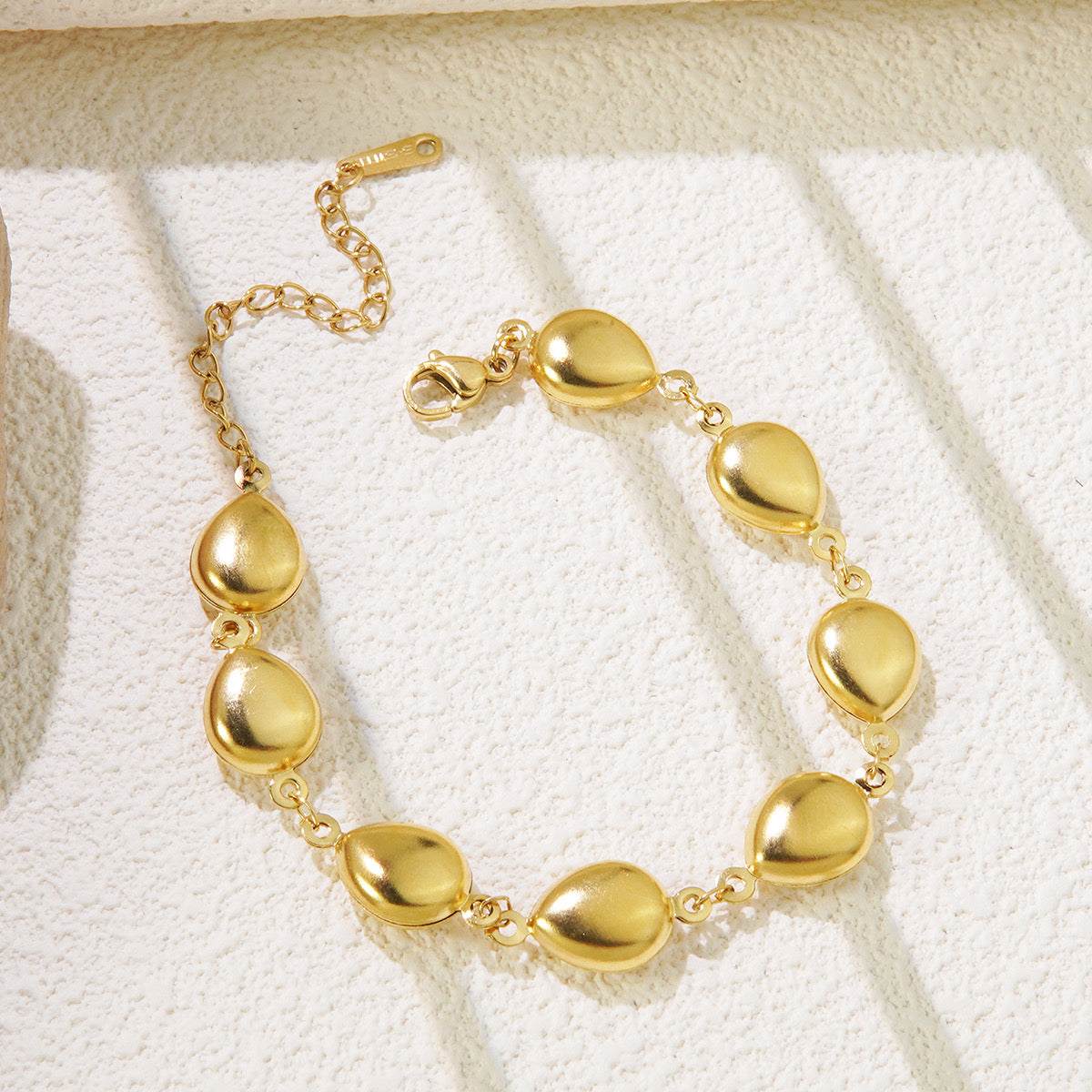 Golden Dew Drop Bracelet