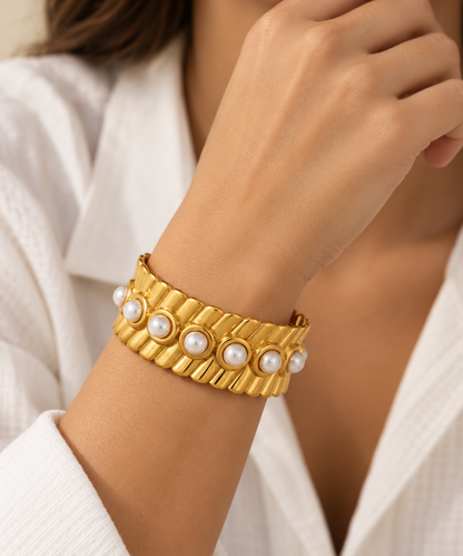 The  Elara Cuff
