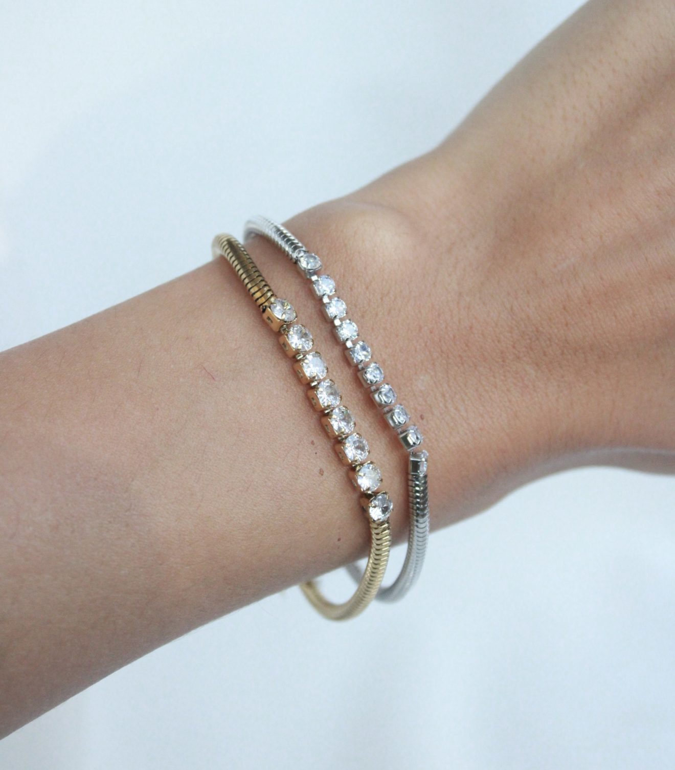 Crystal Beam Snake Bracelet