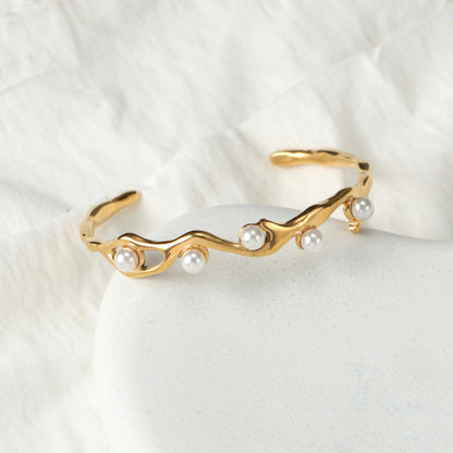 Aurora pearl bracelet