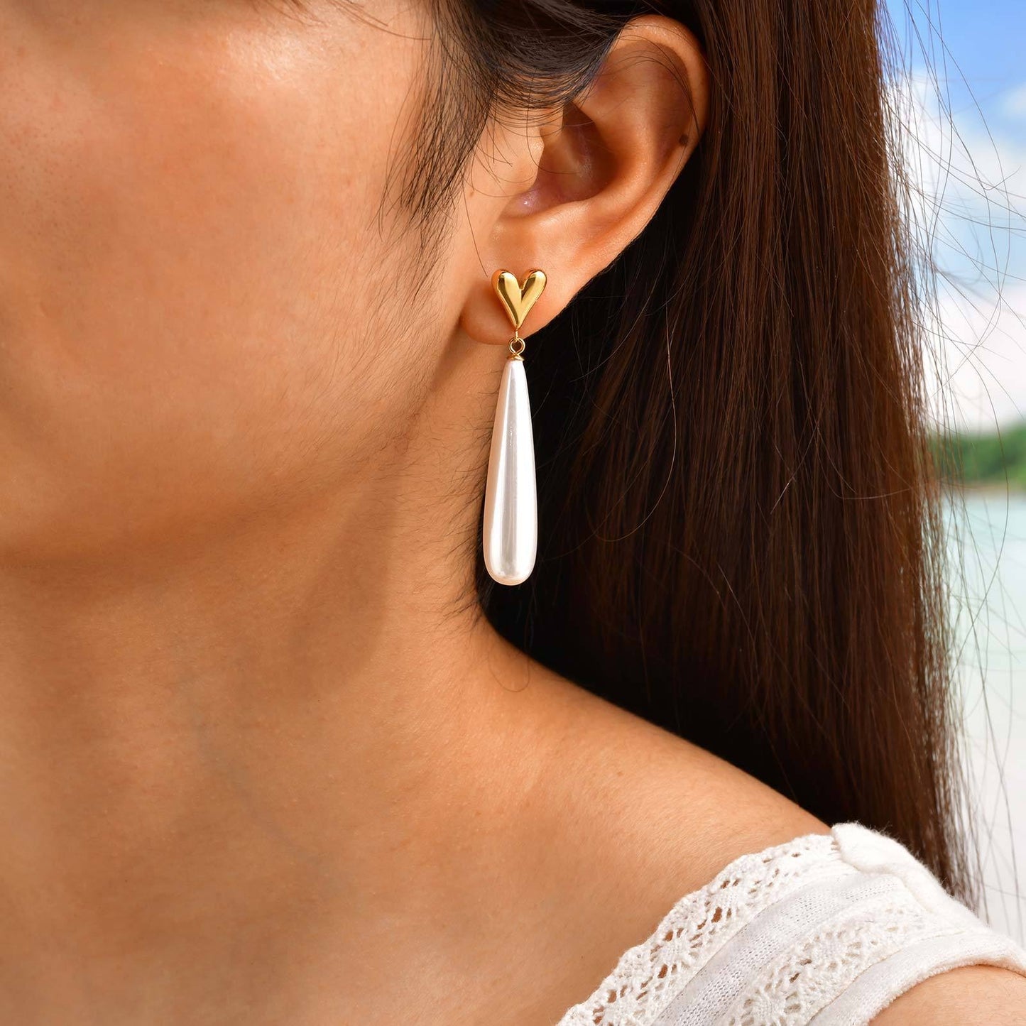 Mini heart pearl drop earrings