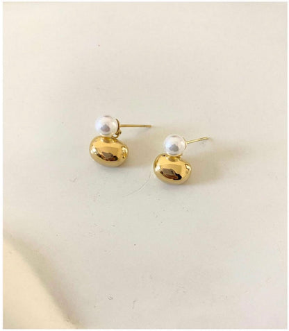 Alia Pearl Droplet Studs