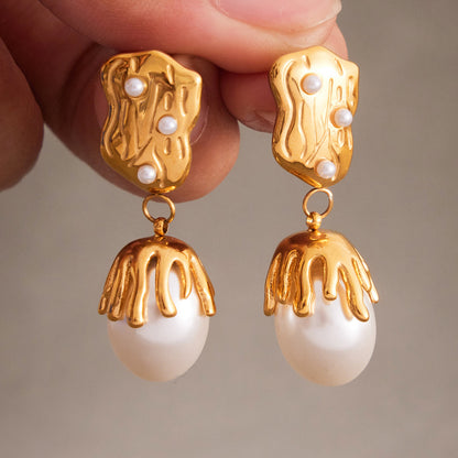 Rock pearl drip earring