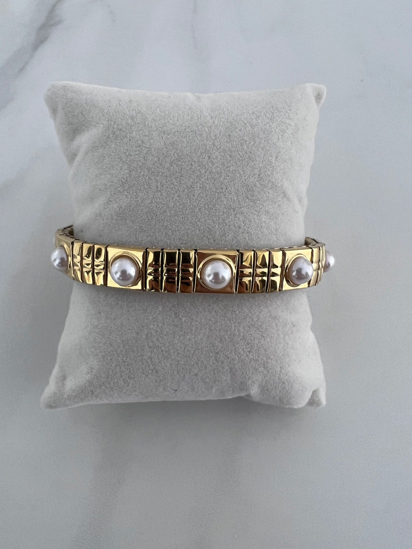 Wonder pearl expansion bracelet