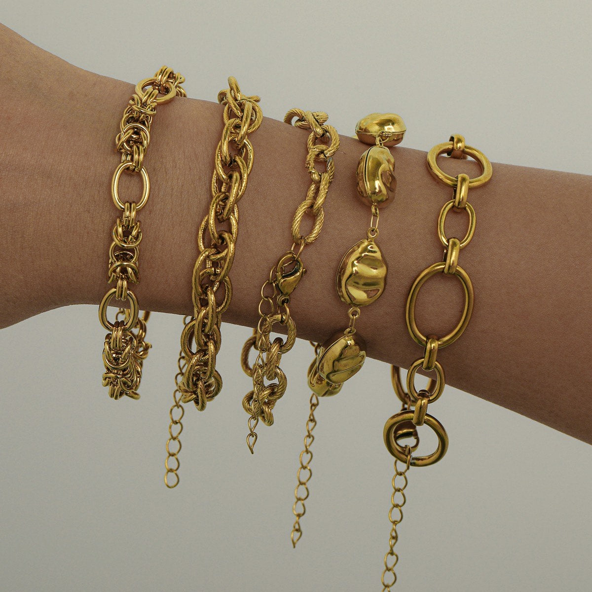 Pebble link bracelet