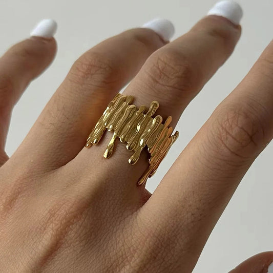 Rays of gold earring