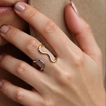 Dual tone dancing ring