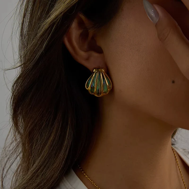 Capri Shell Studs
