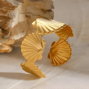 Sea Shell Handcuff Cuff Bracelet – 18K Gold-Plated Stainless Steel