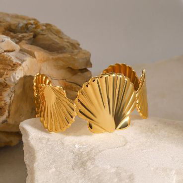 Sea Shell Handcuff Cuff Bracelet – 18K Gold-Plated Stainless Steel