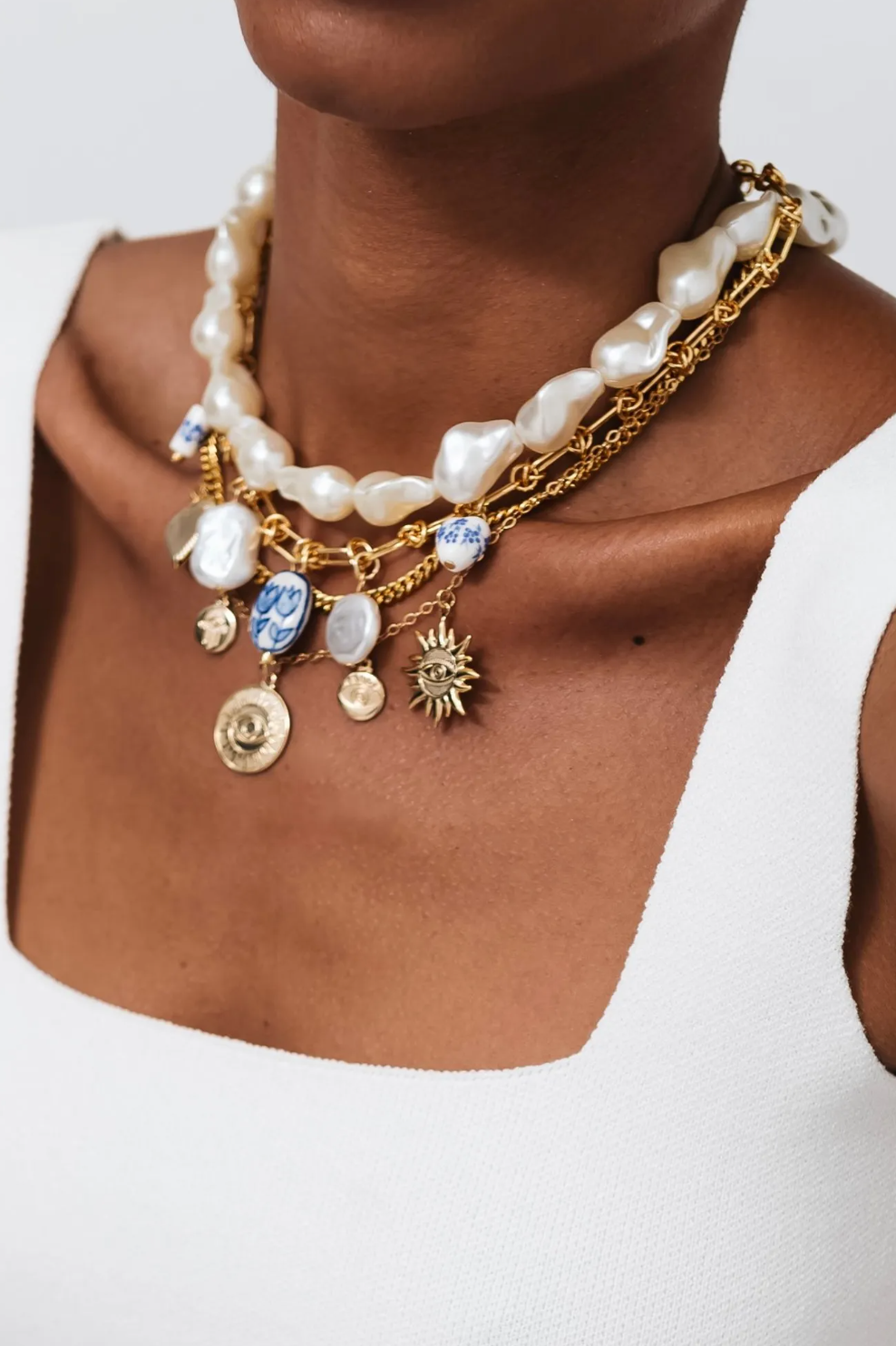 Claire de Pearl Necklace Detail Close-Up – Radiant Handcrafted Pearl