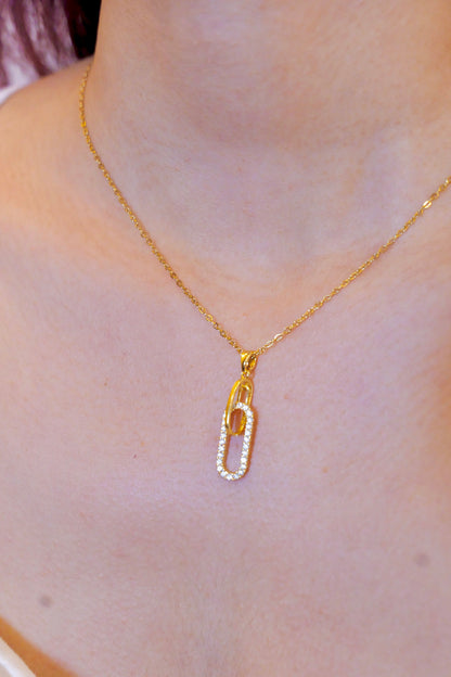 Diamond Link Eternal Necklace Close-Up – Sparkling Faceted Diamond Links