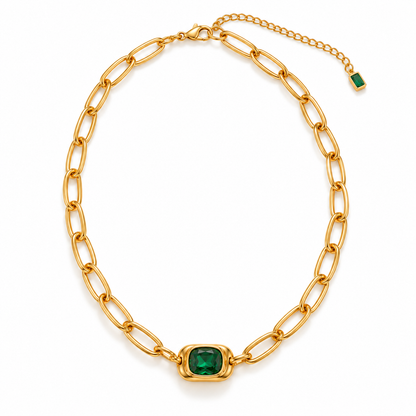 Emerald muse necklace