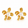 Golden Bloom Pearls – Luxe Floral-Inspired Pearl Earrings