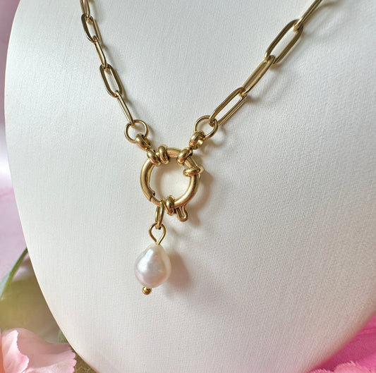Link Pearl Drop Necklace Front View – Modern Gold Chain with Pearl Pendant
