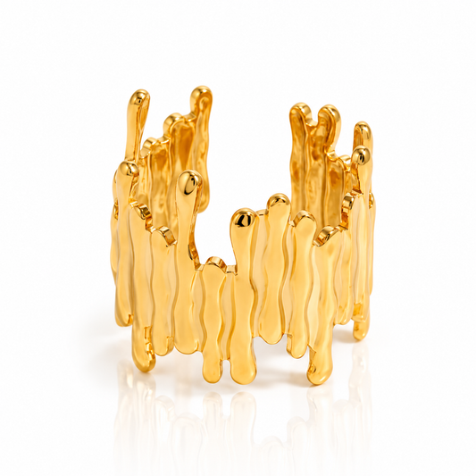 Rays of gold ring