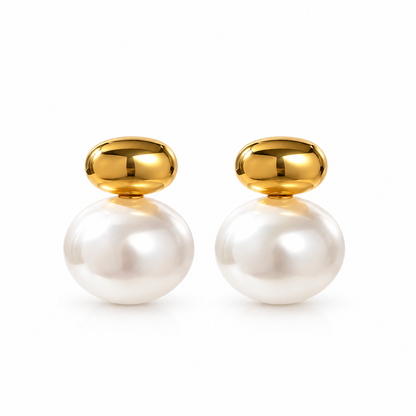 The grace pearl studs