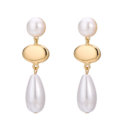 Twin Glow Pearls earrings gold front view